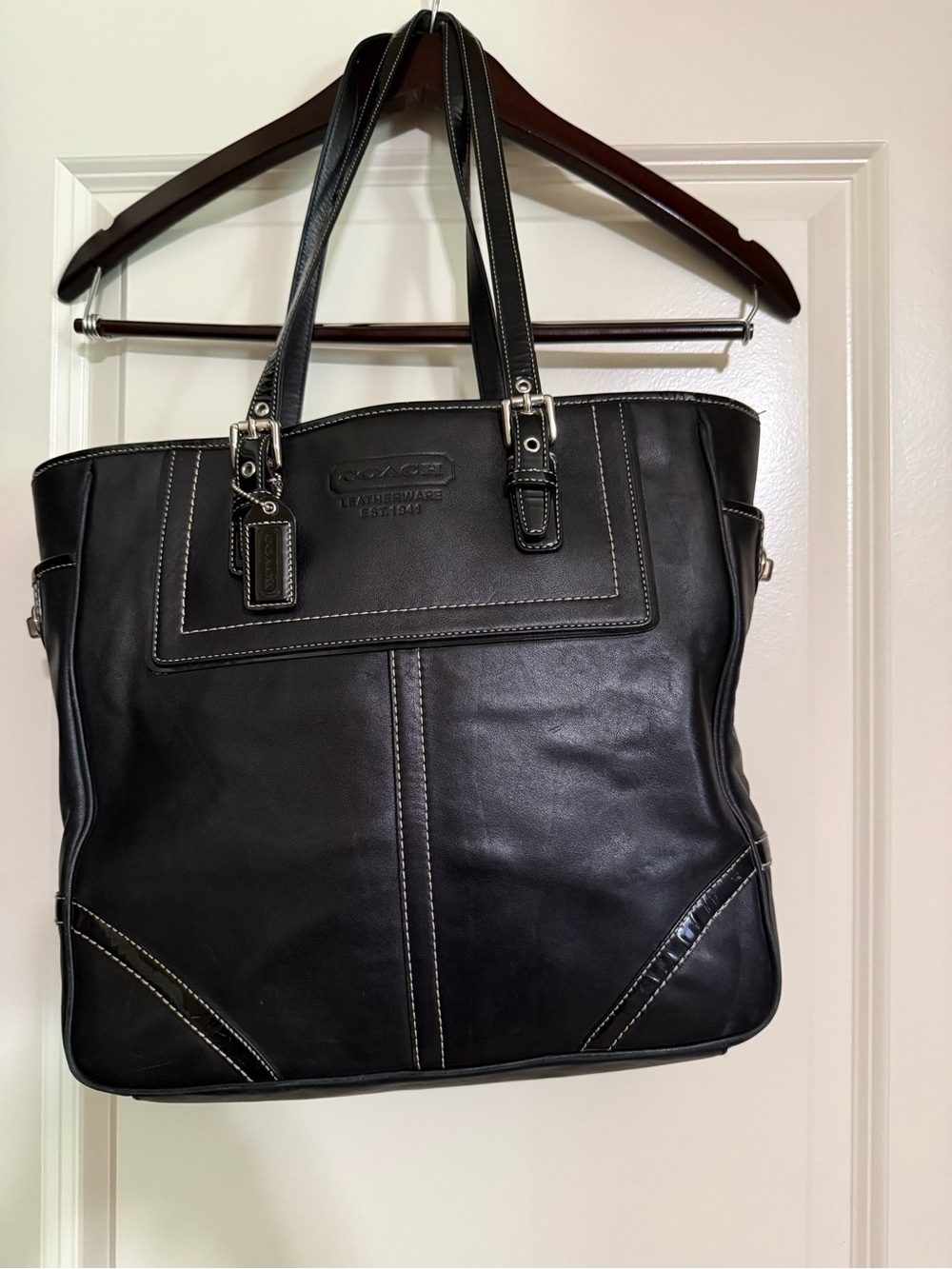 Coach Leatherware Black Leather & Patent Trim Tote Bag Style 11443